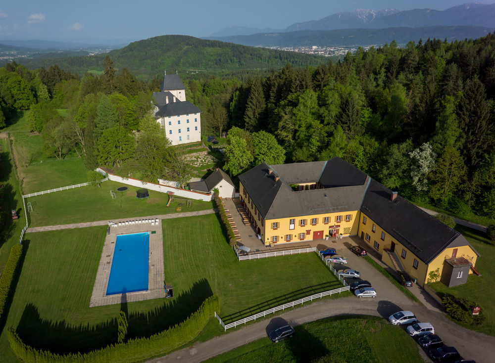 Gut Drasing Hotel Krumpendorf Exterior photo